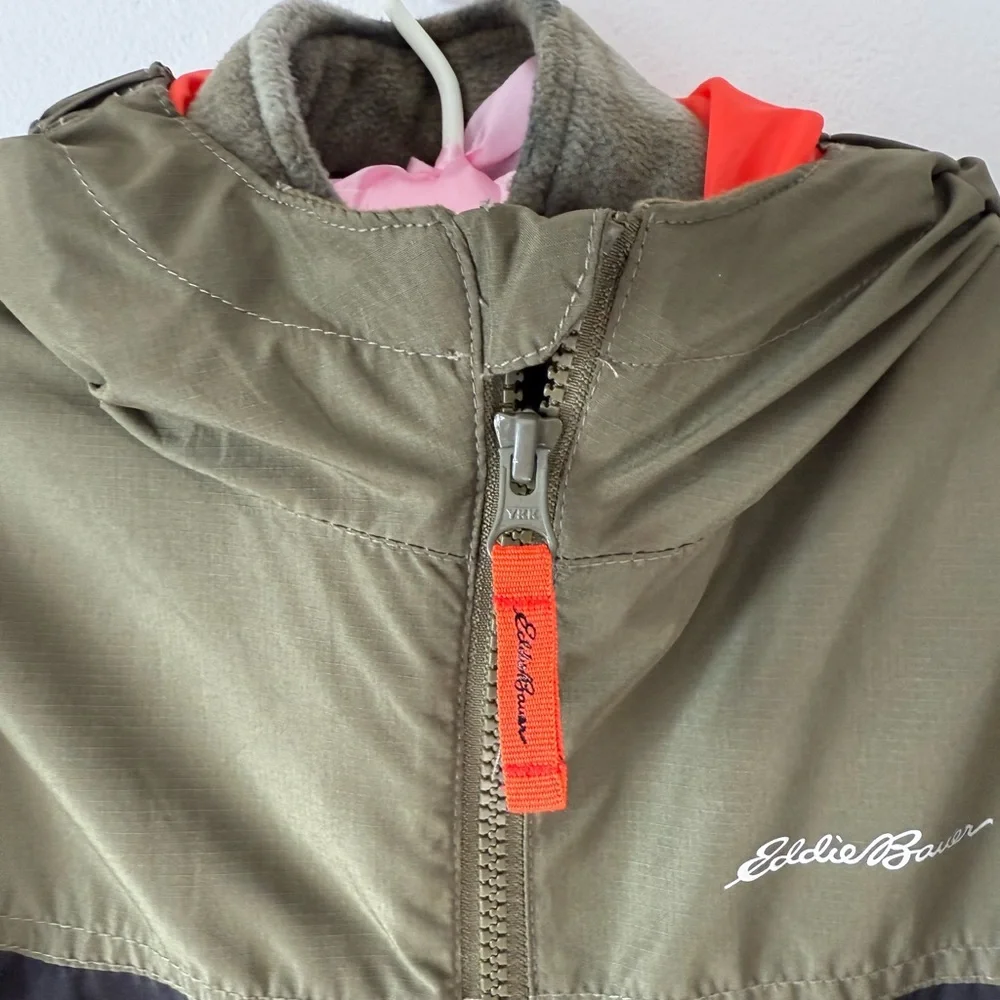 Eddie Bauer 3n1 XS kid's Green and Black Jacket.  Black,‎ Green and Camo